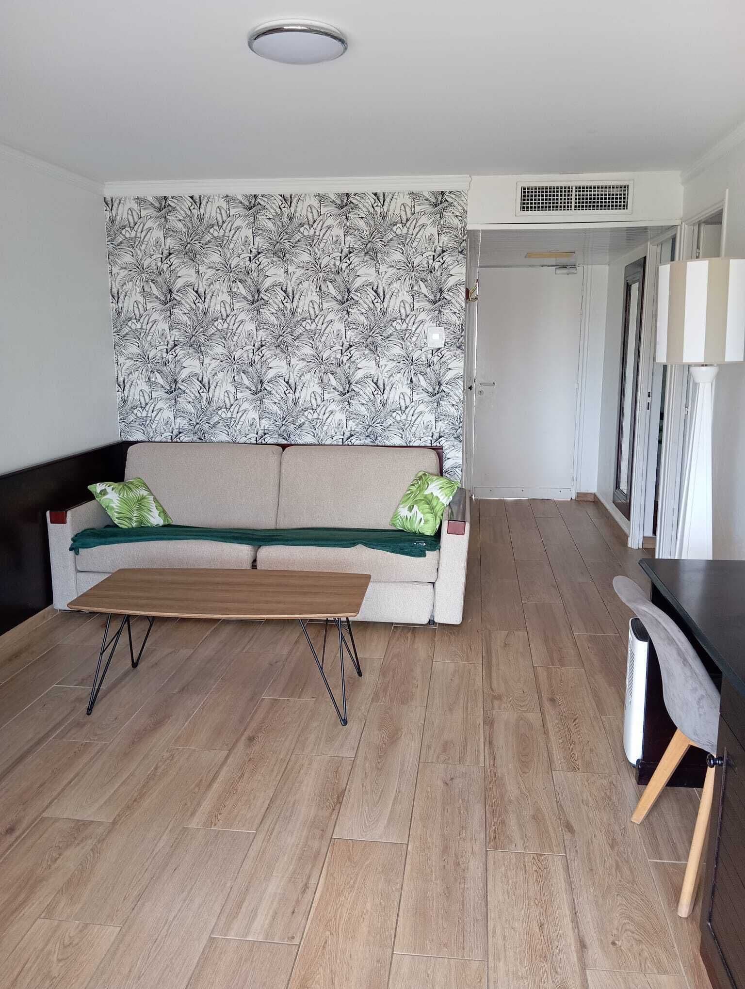 Lägenhet Comfort - balkong - havsutsikt | Vardagsrum | Platt-tv