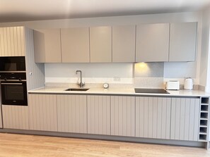 Private kitchen - Excel London Gateway Apartments (London)