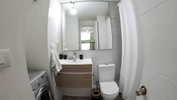 Urban Nest Apartment | 1 bedroom, down duvets, individually decorated, individually furnished