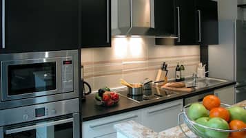 Căn hộ phong cách cổ điển | Bếp riêng