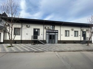 Front of property - Sevinch hotel (Tashkent)