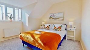 4 slaapkamers, een strijkplank/strijkijzer, wifi, beddengoed