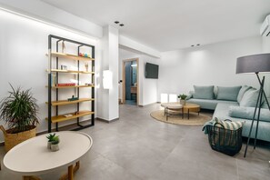 9 bedrooms, desk, soundproofing - Kalma Luxury Villas Kalamata (Kalamata)