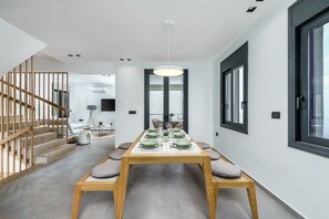 Villa | 9 bedrooms, desk, soundproofing - Kalma Luxury Villas Kalamata (Kalamata)