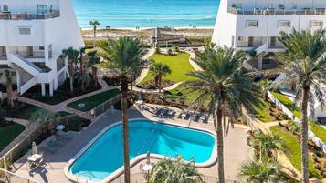 Condo, 2 quartos | Piscina