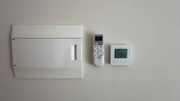 Double Room, 1 Double Bed, Private Bathroom, City View | Bathroom | Towels, soap, shampoo, toilet paper