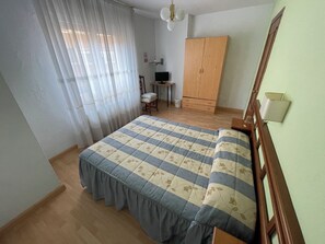Wifi gratis y ropa de cama