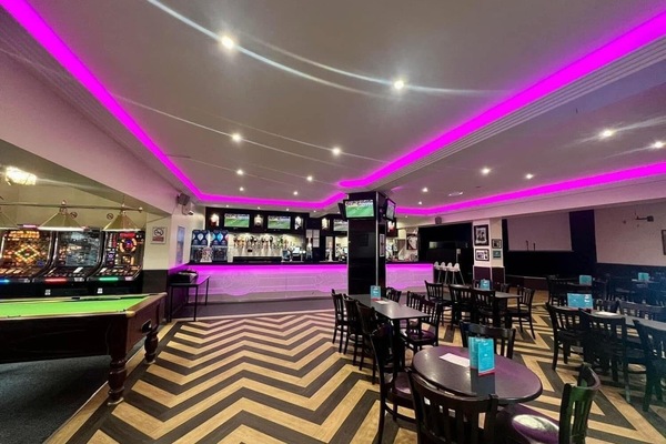 Chalet | Bar (on property)