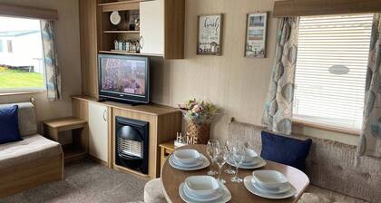 3 Bed Caravan Rob in Rhyl