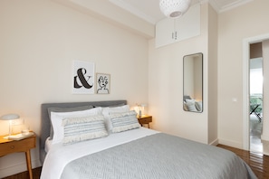 Family Apartment, City View | 2 bedrooms, Egyptian cotton sheets, premium bedding, memory-foam beds - Home of Petros | Near Plaka - Temple of Zeus View (Athens)