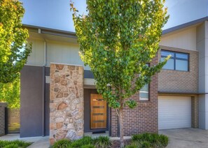 Exterior - Alpine Apartment One (Bright)