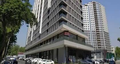 Akay city White studio