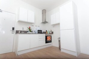 Private kitchen - Flat 310 beautiful one bed apartment (Smethwick)