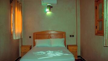 In-room safe, free WiFi