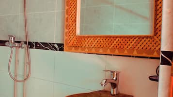 In-room safe, free WiFi