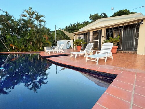 Private Retreat w/ Pool, Stunning Views & Wildlife