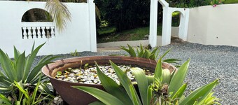 Private Retreat w/ Pool, Stunning Views & Wildlife