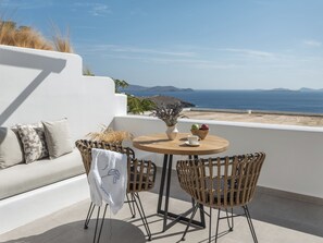 Deluxe Apartment, 1 Bedroom, Kitchen, Sea View | Balcony