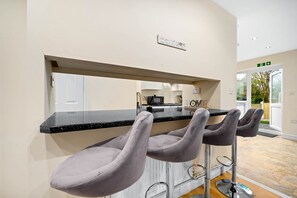 Interior - Harborne House 4 Bedroom Contractor Qe Hospital (Birmingham)