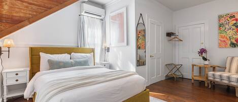 1 habitación, tabla de planchar con plancha, wifi gratis y ropa de cama