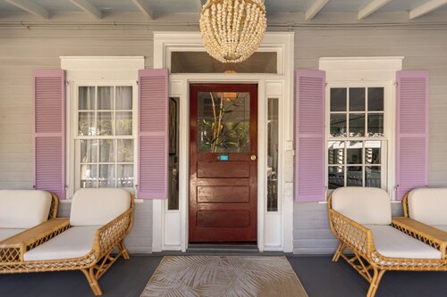 GEIGER SUITE @ Inn on Fleming~ADULTS ONLY 2 BR 3rd Floor & Shared Heated Pool