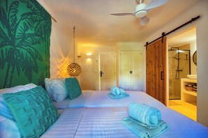 2 Schlafzimmer, Zimmersafe, Bügeleisen/Bügelbrett, Reisekinderbett
