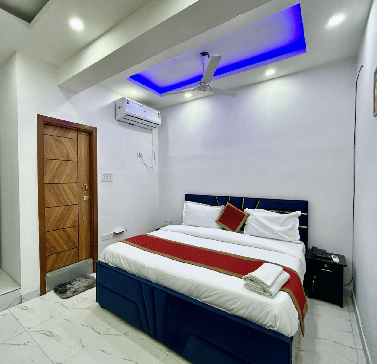 Executive Double or Twin Room, 1 King Bed, Smoking | Rollaway beds, free WiFi, bed sheets