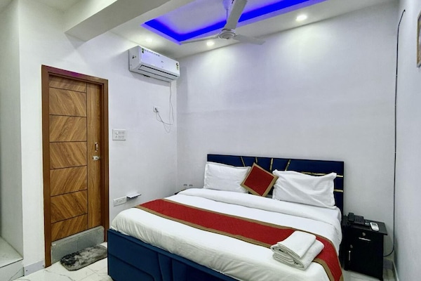 Kamar Double atau Twin Eksekutif, 1 Tempat Tidur King, Boleh Merokok | Tempat tidur lipat/tambahan, Wi-Fi gratis, dan seprai linen