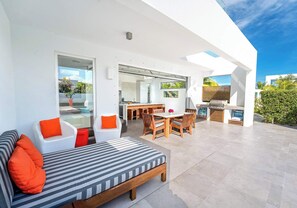 Villa, Multiple Beds, Pool Access, Ocean View (Seaside Villa 3) | Outdoor dining