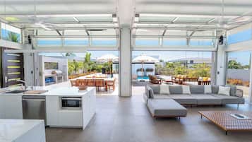 Villa, Multiple Beds, Pool Access, Ocean View (Family Beach Villa 9) | Interior