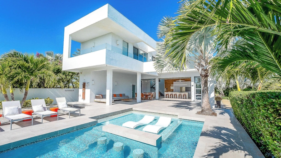Vacation Villa, Oceanview and Hotel Amenities v1