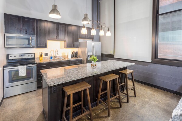 Fridge, microwave, oven, stovetop