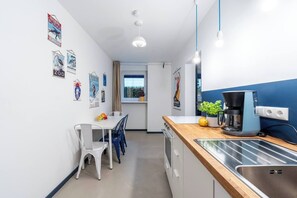 Kochgeschirr/Geschirr/Besteck