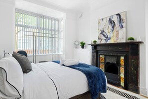 Apartemen | 1 kamar tidur, setrika/meja setrika, Wi-Fi gratis, dan seprai linen