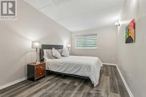 5 chambres, fer et planche à repasser, Wi-Fi, literie fournie