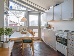 Private kitchen - 6 Person Holiday Home in Aabenraa-by Traum (Aabenraa)