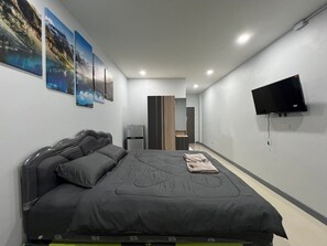 Minibar, free WiFi, bed sheets - Civilize apartment (Nonthaburi)