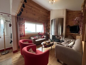 TV, peis og DVD-spiller