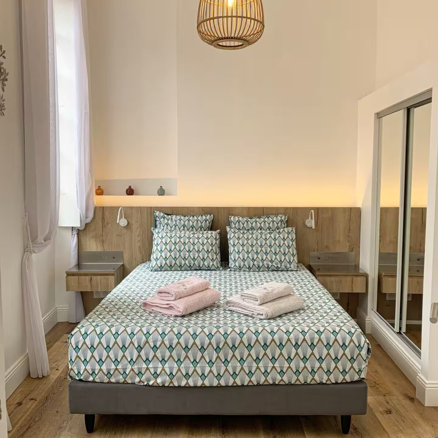 2 chambres, fer et planche à repasser, Wi-Fi gratuit, draps fournis