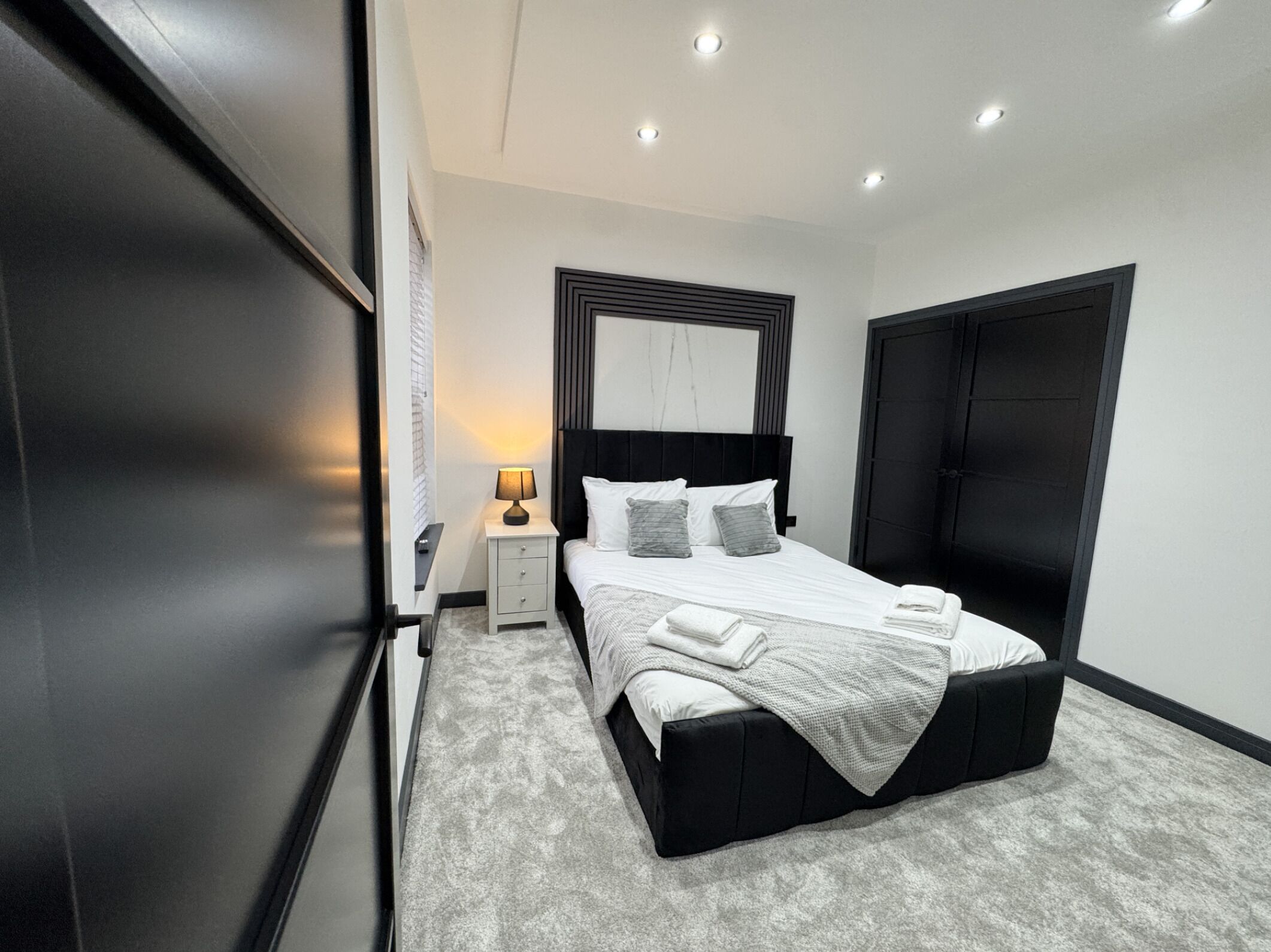 Luxury House, Private Bathroom | 3 bedrooms, iron/ironing board, free WiFi