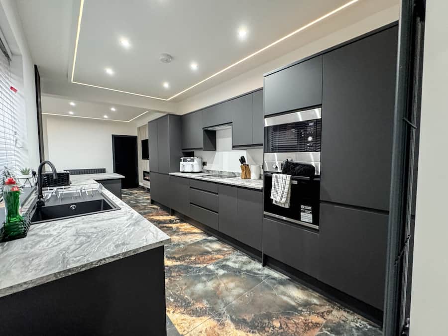 Casa superluxo, banheiro privativo | Cozinha compartilhada