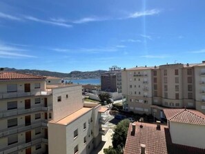 Exterior - Lovely Duplex with sea view and parking AV-02 (Roses)