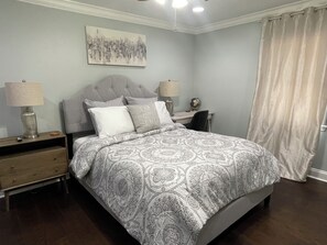 2 bedrooms, desk, iron/ironing board, free WiFi - Charming 2-bedroom house with Laundry in lovely Baton Rouge (Baton Rouge)