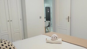 1 bedroom, iron/ironing board, WiFi, bed sheets - Casa Real, Apartamento sin ruido en Triana (Sevilla)