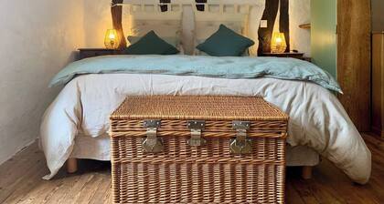 Maison médiévale climatisée avec jardin, linges inclus