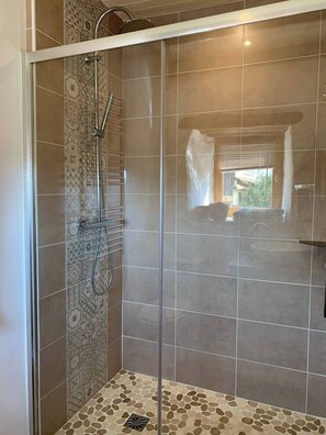 Hair dryer, towels, toilet paper