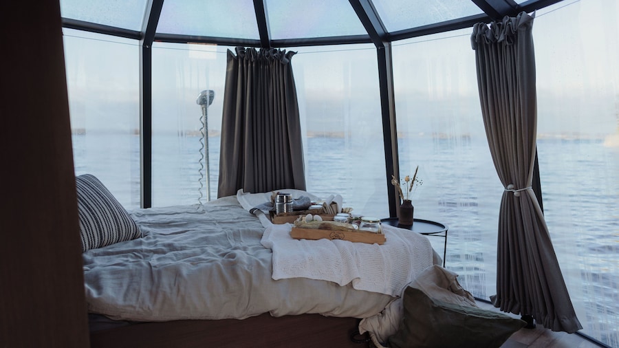 Yggdrasil Igloo Water Huts Skåne