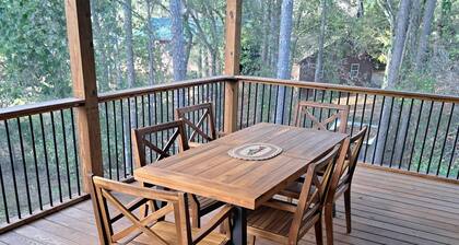 Pine Wood Lodge 5bedroom/3bath Sleeps 16+