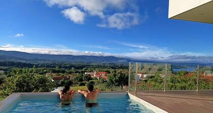 Villa Amores Riverview - Scenic Getaway | uChill