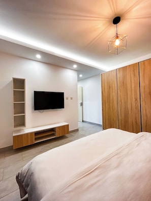 1 chambre, fer et planche à repasser, Wi-Fi, draps fournis